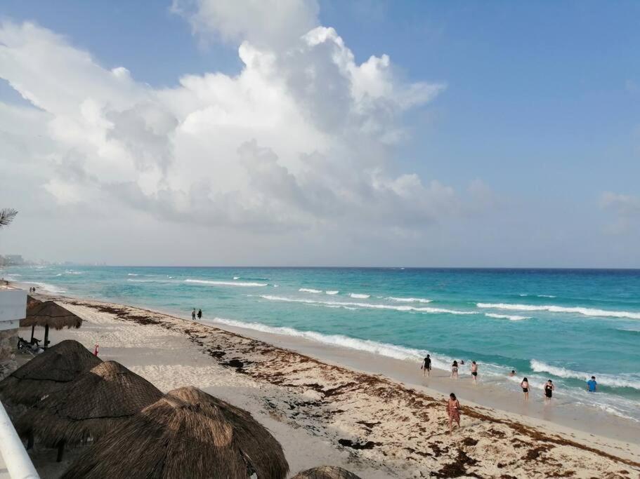 Confortable Depa En Condominio Frente Al Mar! Cancún Exteriör bild